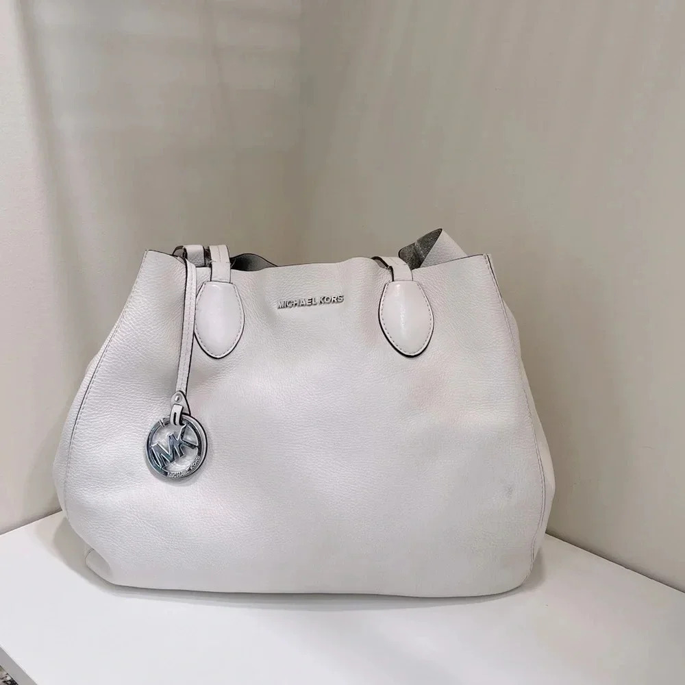Michael Kors Tote White with Silver Metallic Reversible designer fashion chic - Picture 4 of 16